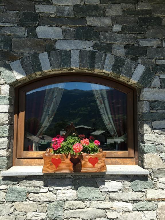 Appartamento Fleur Des Neiges Aosta Exteriör bild