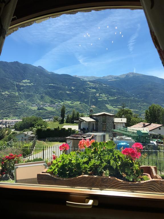 Appartamento Fleur Des Neiges Aosta Exteriör bild