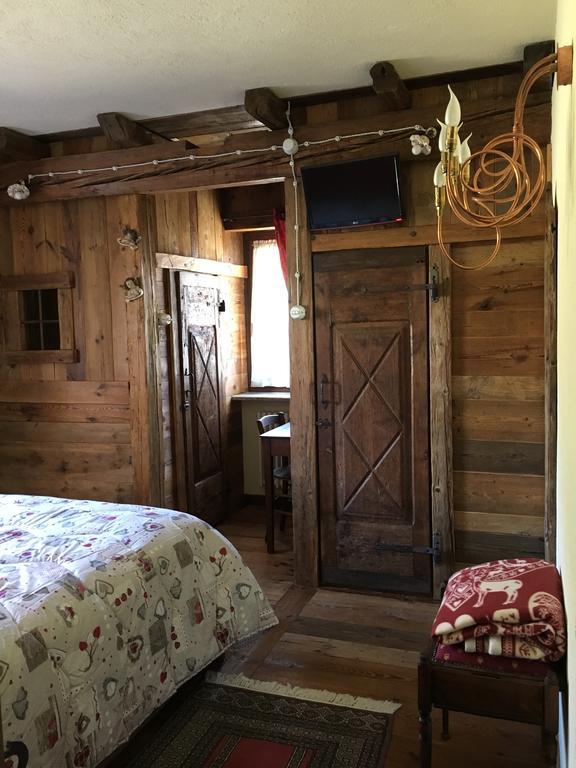 Appartamento Fleur Des Neiges Aosta Exteriör bild